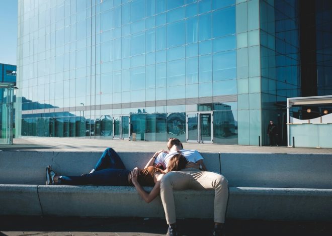Los novios siempre han aspirado a compartir sus vidas bajo el mismo techo. Hasta que llegaron las parejas TIL y LAT